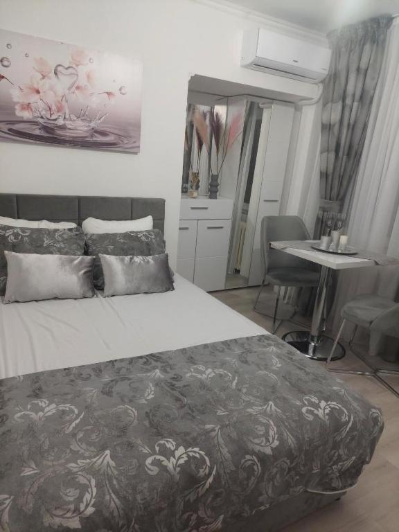 City Lux Square Apartment سكوبجي المظهر الخارجي الصورة